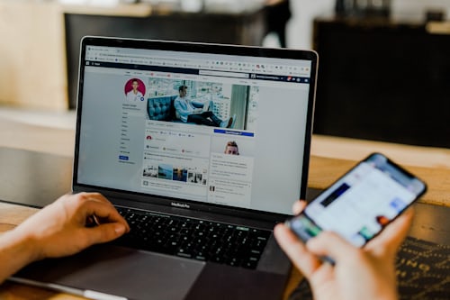 Digital marketing laptop image