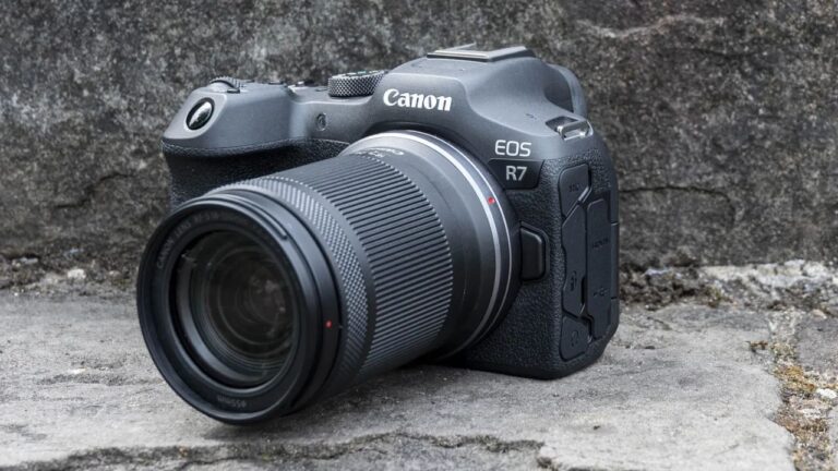 Canon EOS R7 Review
